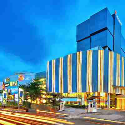 Swiss-Belhotel Cirebon Hotel Exterior