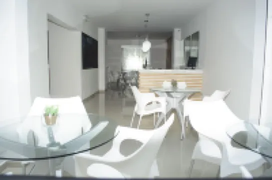 勒拉斯卡萊8號旅館