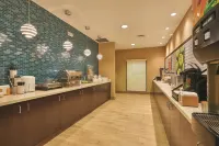 La Quinta Inn & Suites by Wyndham Carlsbad