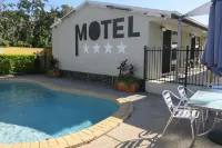 Caboolture Central Motor Inn, SureStay Collection by BW Hotels in King Scrub