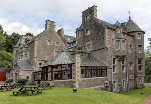 Cartland Bridge Hotel - Housity