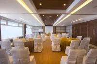 Fragrant Nature Munnar - A Five Star Classified Hotel - breakfast
