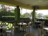 Metrotel Express Hotels in La Lima
