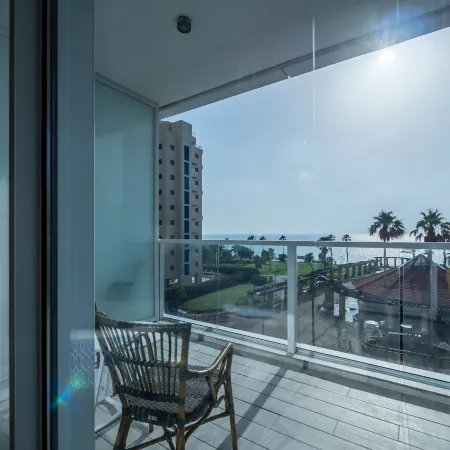 David Tower Hotel Netanya by Prima Hotels - 16 Years Plus