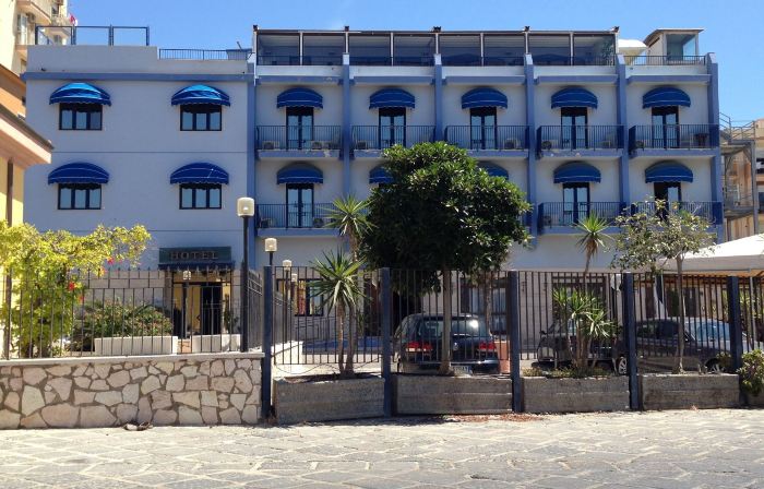 Hotel Al Faro