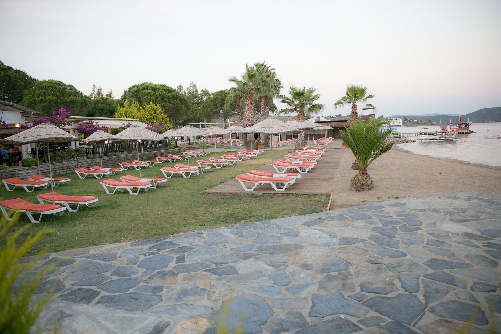 Bodrum Sea Side Beach Club Hotel