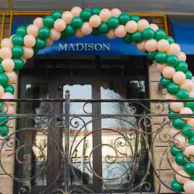 Madison Ave Hotel Bishkek Hotel Exterior