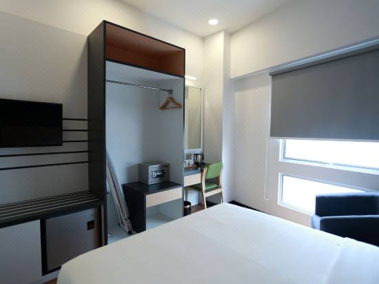 De House Hotel Room Reviews Photos Sibu 2021 Deals Price Trip Com