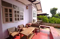 P.L.P Guesthouse - Mae Hong Son Hotels in Mae Hong Son
