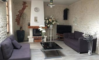 House with 3 Bedrooms in La Rochelle, with Enclosed Garden and Wifi