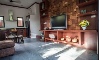 Baan Pinya Chic Three Bedroom Pool Villa