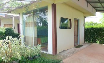 Khuan Pron Holiday Home