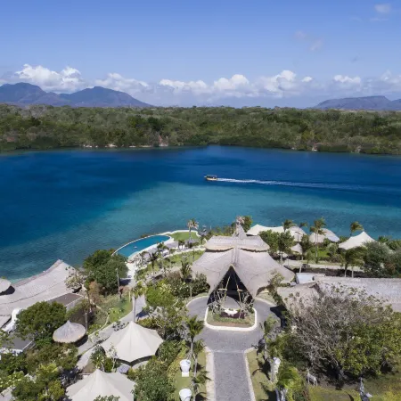Menjangan Dynasty Resort
