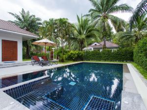 Alisea Pool Villa Aonang