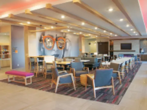 La Quinta Inn & Suites by Wyndham South Jordan Hotels in South Jordan