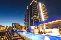 Iconic Kirra Beach Resort - de playa