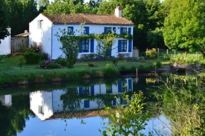 Hotel Au Marais Hotels in Liez