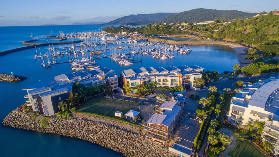 Peninsula Airlie Beach