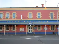 Nightcap at Federal Hotel Mt Gambier