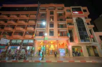 Mont Gueliz Hotels near Halima Saadia mosque