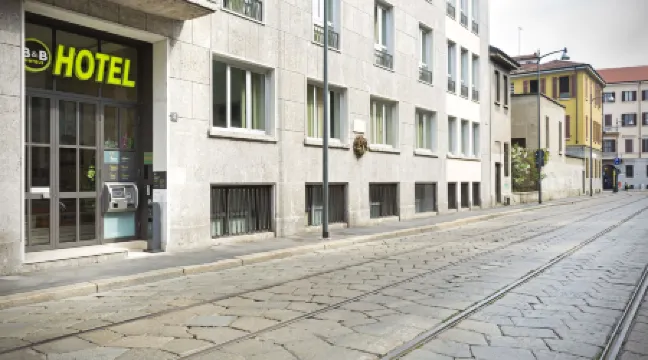 B&B Hotel Milano Sant'Ambrogio Отели рядом с достопримечательностью «Кастелло Сфорцеско»