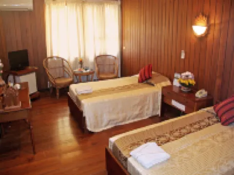 โรงแรม KMA บากัน วิวแม่น้ำ โรงแรมในพุกาม