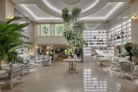 Au Lac Charner Hotel