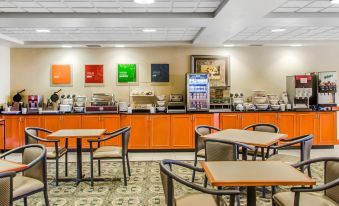 Microtel Inn & Suites by Wyndham Eagle River/Anchorage Are