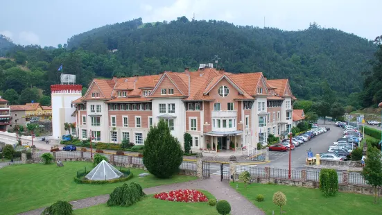 Gran Hotel Balneario de Puente Viesgo