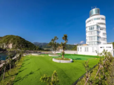 BRIGHTHOUSE Hotels near Nan-fang-ao Fishing Harbor