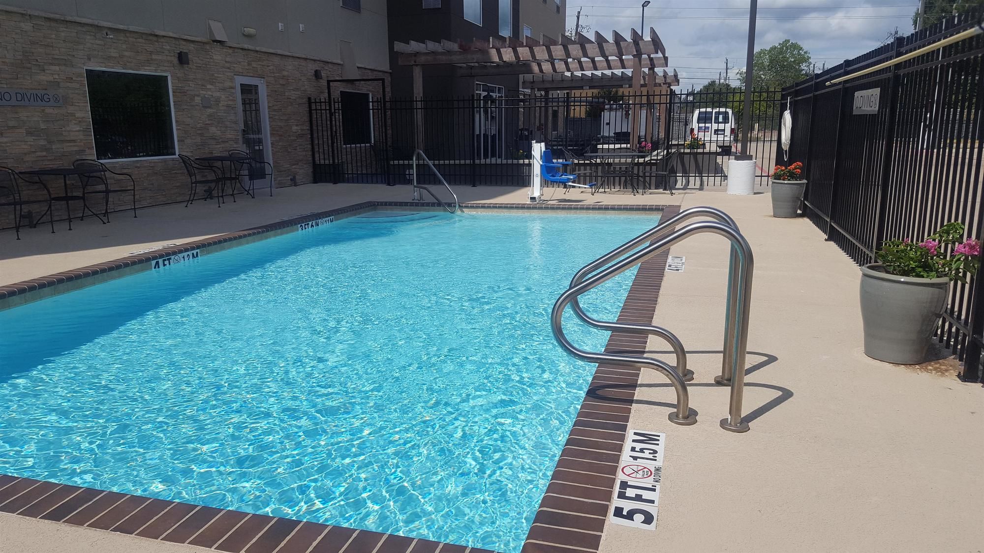 Best Western Plus Westheimer-Westchase Inn & Suites