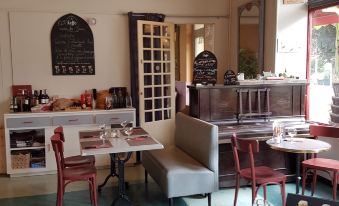 Hotel Cafe de la Gare - Housity