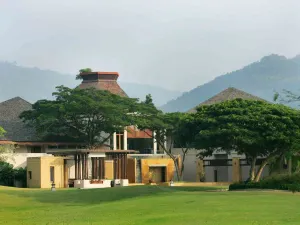 Kirimaya Golf Resort Spa