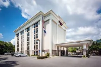 Hampton Inn Tampa-Airport/Westshore Hotel berhampiran Heroes Plaza