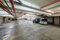 Chiayi King Hotel - parking