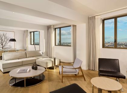 Hyatt Regency Paris Etoile