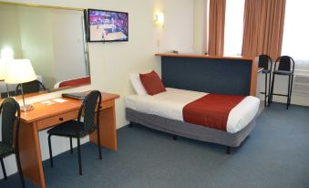 Devere Hotel