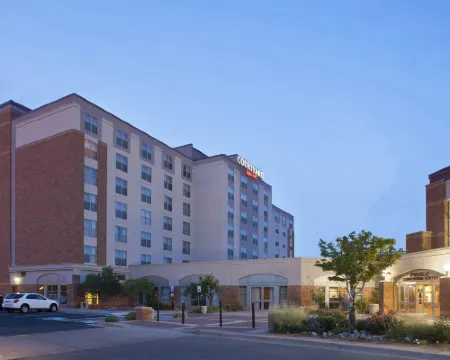 Courtyard Pueblo Downtown Hotels in Pueblo