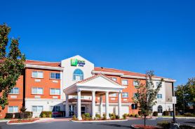 Holiday Inn Express & Suites OROVILLE LAKE by IHG