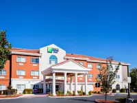 Holiday Inn Express & Suites OROVILLE LAKE by IHG Hotels in Oroville