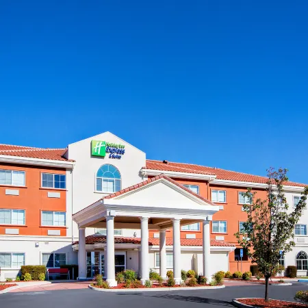Holiday Inn Express & Suites OROVILLE LAKE by IHG