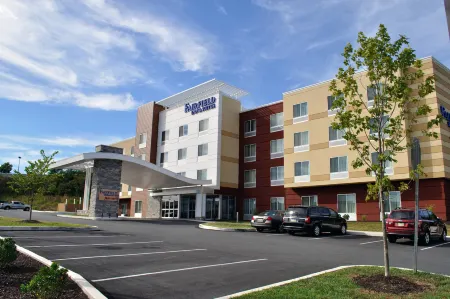 Fairfield Inn & Suites Stroudsburg Bartonsville/Poconos Отели в г. Бродхедсвилл
