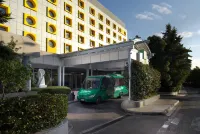 Holiday Inn Athens - Airport Hotels in Peania