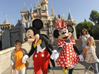 Holiday Inn & Suites ANAHEIM (1 BLK/DISNEYLAND®) by IHG Hotels near Anaheim Ice
