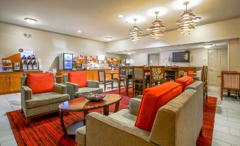 Holiday Inn Express & Suites Indianapolis North - Carmel