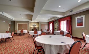 Holiday Inn Express & Suites Winona North