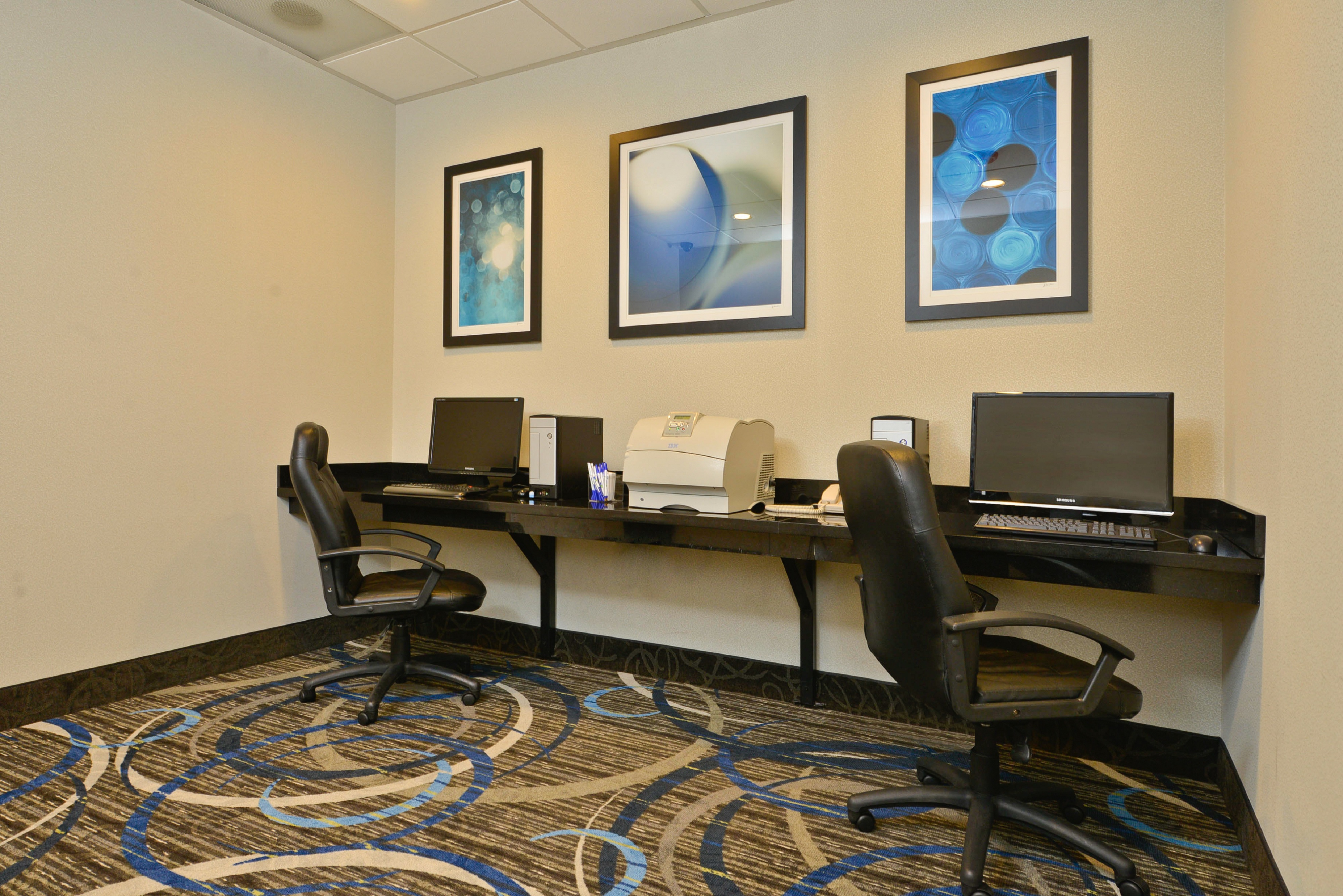 Holiday Inn Express Hotel & Suites Tacoma South - Lakewood, an Ihg Hotel