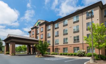 Holiday Inn Express & Suites Eugene Downtown - University