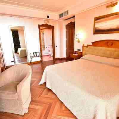 Palazzo Rosenthal Vesuview Hotel & Resort Rooms