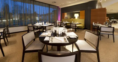 Dorint Hotel am Heumarkt Köln Отели в г. Кельн